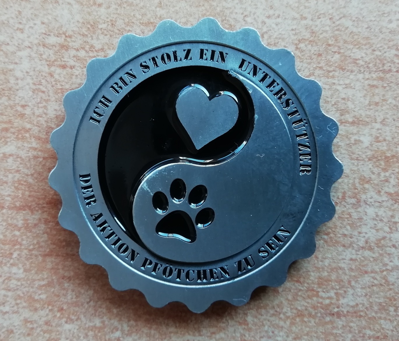 Aktion Pfötchen - Kronkorken für Therapiehunde - Merchandising