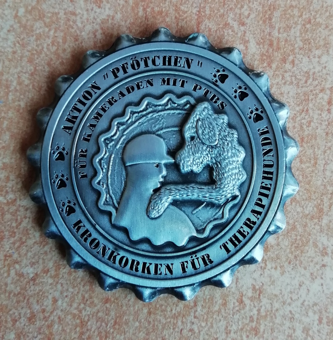 Aktion Pfötchen - Kronkorken für Therapiehunde - Merchandising