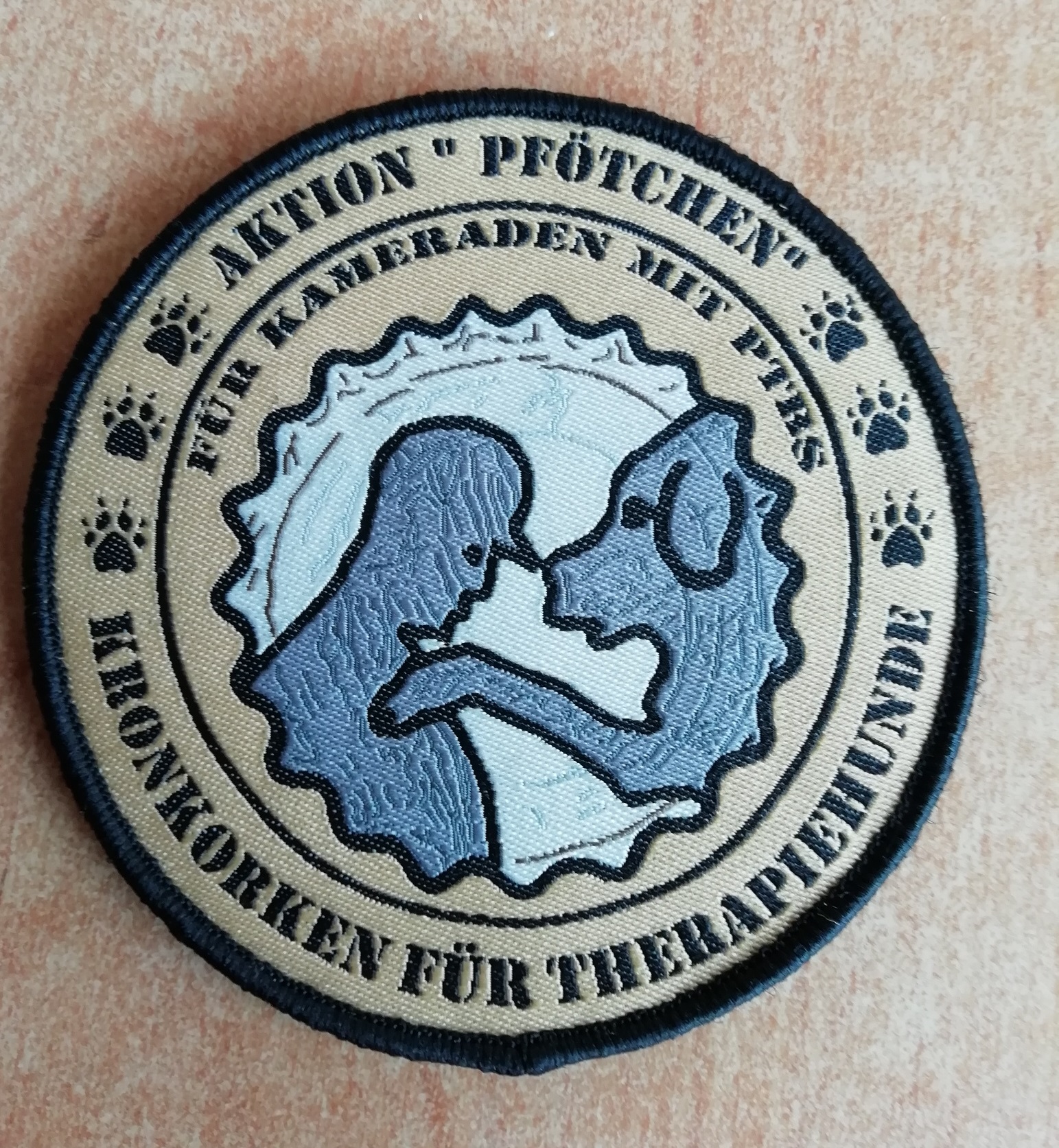 Aktion Pfötchen - Kronkorken für Therapiehunde - Merchandising